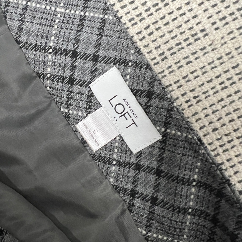 LOFT gray plaid academia button front mini skirt size 6 / 90s - Picture 2 of 7